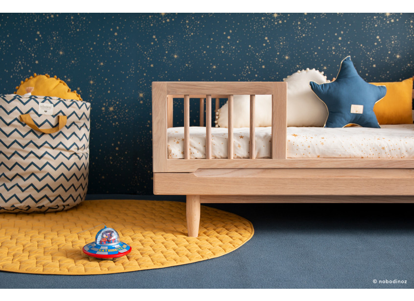 mood-pure-junior-bed-dresser-spaceship-kid-room-night-blue-nobodinoz-3